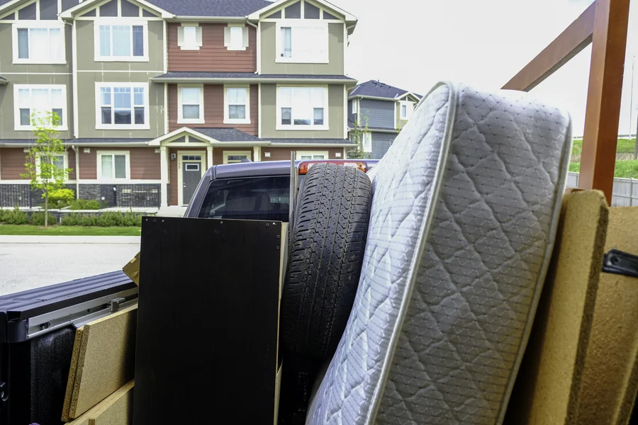How Professional Movers Handle Mattress Disposal Baytown, TX How Professional Movers Handle Mattress Disposal Baytown, TX